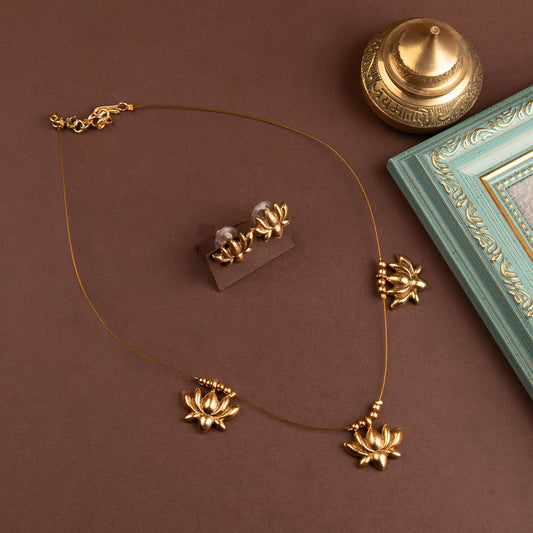Invisible Chain Lotus Necklace
