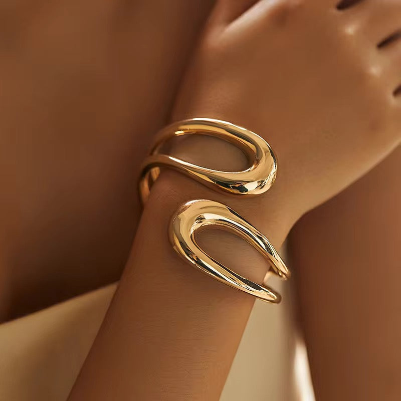 Liquid Loop Bracelet