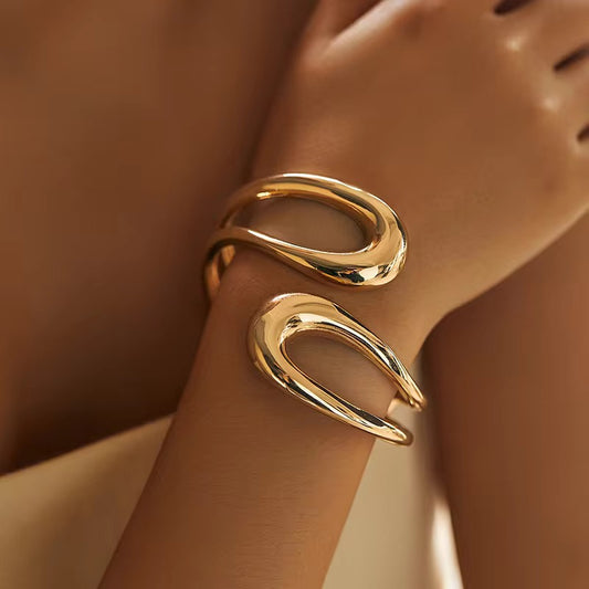 Liquid Loop Bracelet