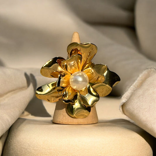 Flora Statement Ring